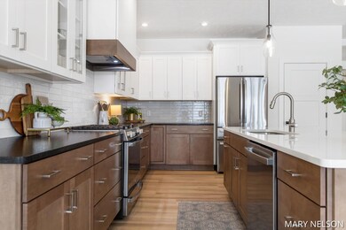 22-web-or-mls-1124 Haven Ct, Byron Cente