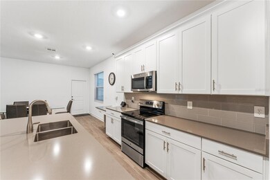 11836 Language Way, Orlando, FL 32832 - photo 6