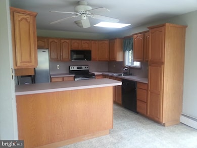 541 Ellis Woods Rd, Pottstown, PA 19465 - photo 6