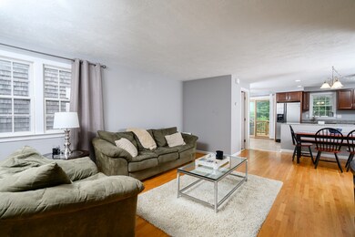 523 Washington St unit C9, Pembroke, MA 02359 - photo 2