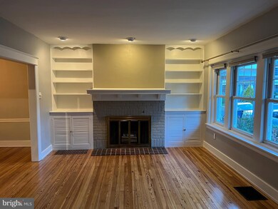 802 Holland Square, Reading, PA 19610 - photo 2