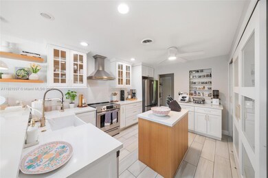 341 Island Dr, Key Biscayne, FL 33149 - photo 7