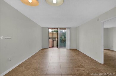 7921 Byron Ave unit 204, Miami Beach, FL 33141 - photo 5