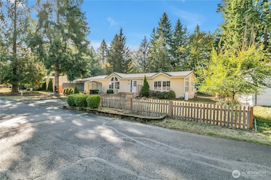 18501 Tapaderos St SE, Yelm, WA 98597 - photo 2