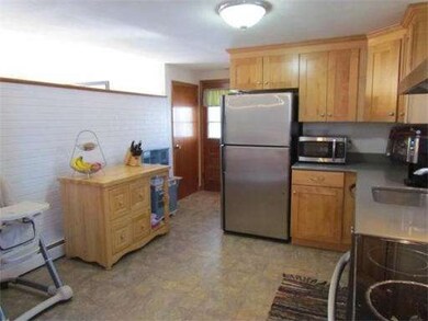 179 Floral St, Shrewsbury, MA 01545 - photo 6