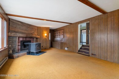 17-web-or-mls-109WoodmanRd_24