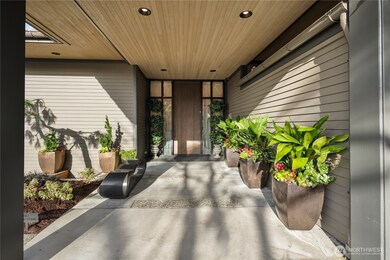 9600 NE 28th St, Clyde Hill, WA 98004 - photo 5