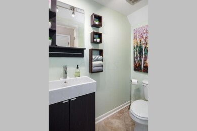 1483lafayette_halfbath01-copy