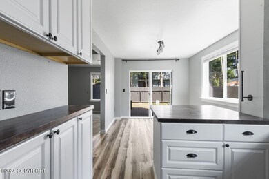 1714 Bellevue Loop