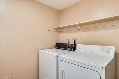 3136 Ocean View Dr, Las Vegas, NV 89117 - photo 7