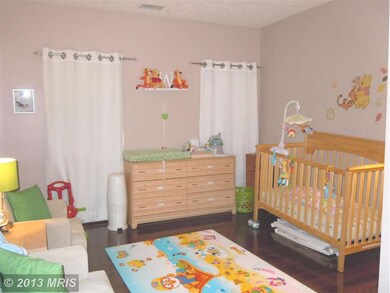 2406 Chestnut Terrace Ct unit 202, Odenton, MD 21113 - photo 6