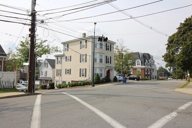 29 Crescent St unit 2, Wakefield, MA 01880 - photo 2