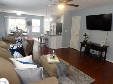 8337 Grand Trevi Dr unit 6003, Louisville, KY 40228 - photo 7