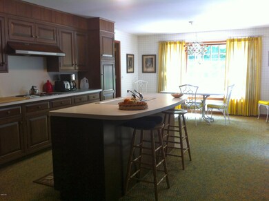 9 Stepping Stone Ln, Greenwich, CT 06830 - photo 5