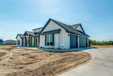 208 Harvard St, Houston, TX 77007 - photo 3