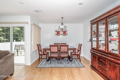 44 Winchester Dr, East Windsor, NJ 08520 - photo 5