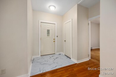 2333 Dawson Ave NE, Grand Rapids, MI 49505 - photo 3