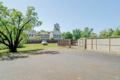 733 Healdsburg Ave, Healdsburg, CA 95448 - photo 6