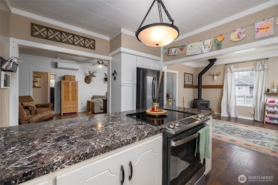 8410 S Meyers Ave, Lyman, WA 98263 - photo 7