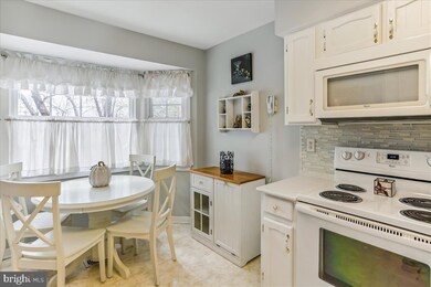 9439 Mayflower Ct, Laurel, MD 20723 - photo 7