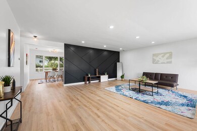 960 Cherokee Ct, Crown Point, IN 46307 - photo 2