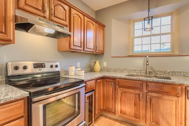 102 State St unit D, Newburyport, MA 01950 - photo 3