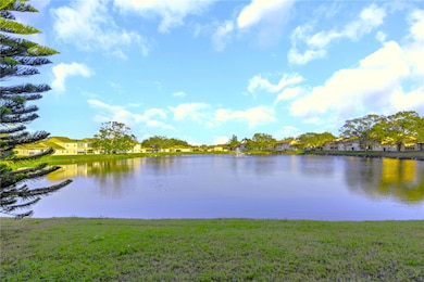 1034 Bowsprit Ln, Holiday, FL 34691 - photo 5
