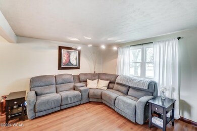 007_1205 Ricker St