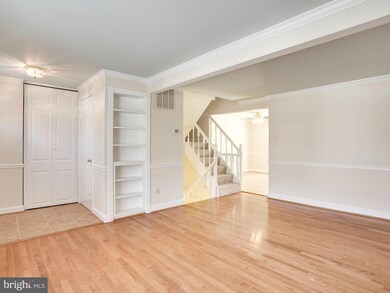 8655 Maple Glen Ct, Springfield, VA 22153 - photo 5