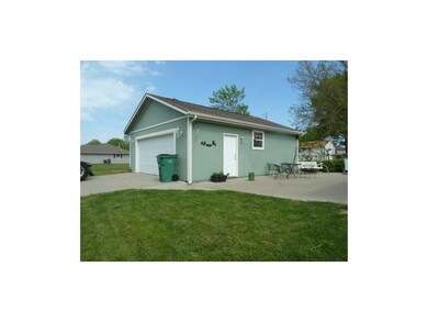Detached Garage adds tons of options for use!