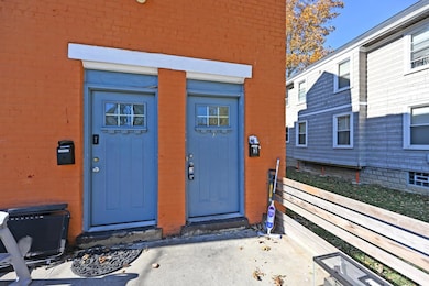 327 Crestline Ave, Cincinnati, OH 45205 - photo 4