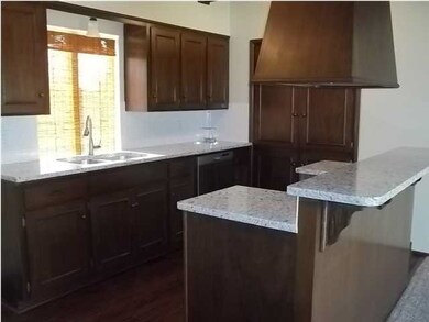 DREAM KITCHEN