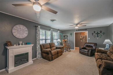 1503 Grand Ave, Cleburne, TX 76033 - photo 6