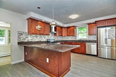 482 Union St, Rockland, MA 02370 - photo 6