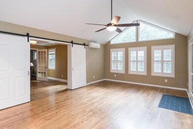 356 Great Room1