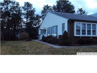 20B Maplewood Dr unit A, Whiting, NJ 08759 - photo 2