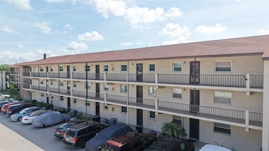 2220 Stickney Point Rd unit 519, Sarasota, FL 34231 - photo 5