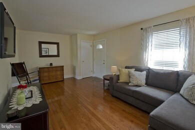 8642 Gambier Harbour, Pasadena, MD 21122 - photo 4