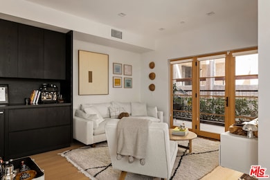 1033 N Vista St unit D, West Hollywood, CA 90046 - photo 4