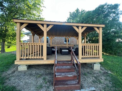 Detached Pergola