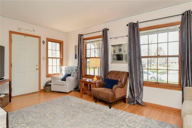 2901 48th St, Des Moines, IA 50310 - photo 5