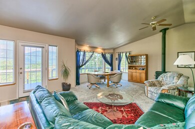 801 Manzanita Dr, Rogue River, OR 97537 - photo 7