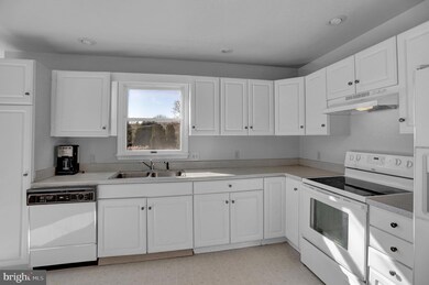 1333 Clouser Hollow Rd, New Bloomfield, PA 17068 - photo 7