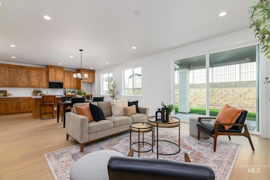 1116 N Kenora Ave, Star, ID 83669 - photo 5