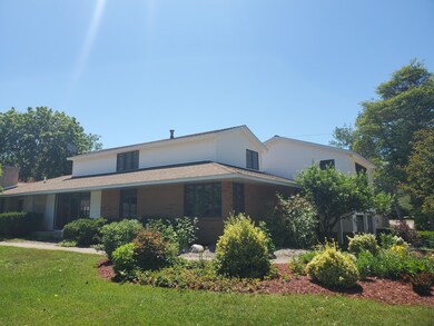 Welcome to 548 Hiawatha Drive