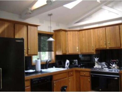 39 Marla Cir, Newton Center, MA 02459 - photo 2