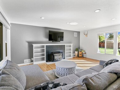 4915 W Spaulding St, Boise, ID 83705 - photo 3