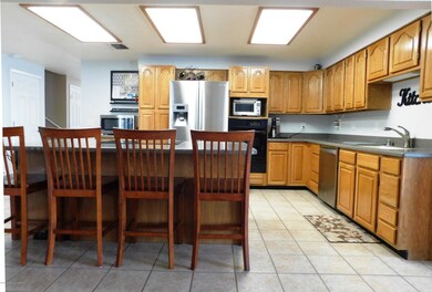 Sky Lights and Breakfast Bar