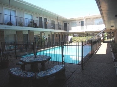 601 E 7th St unit 18, Houston, TX 77007 - photo 2