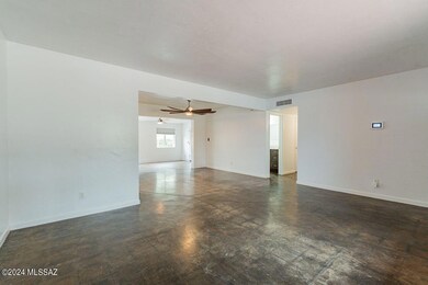 Living Room looking into Arizona room